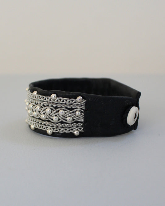 【受注制作】美しく映える、ブラックのワイドブレス