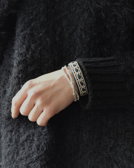 【受注制作】モチーフで引き立つブラックのミドルブレス