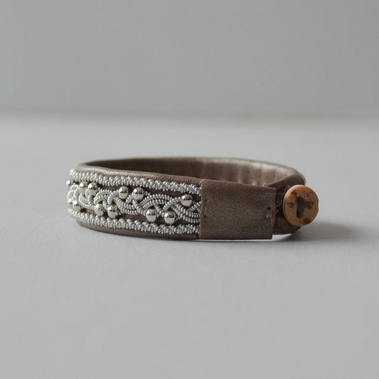 サーミブレスレット