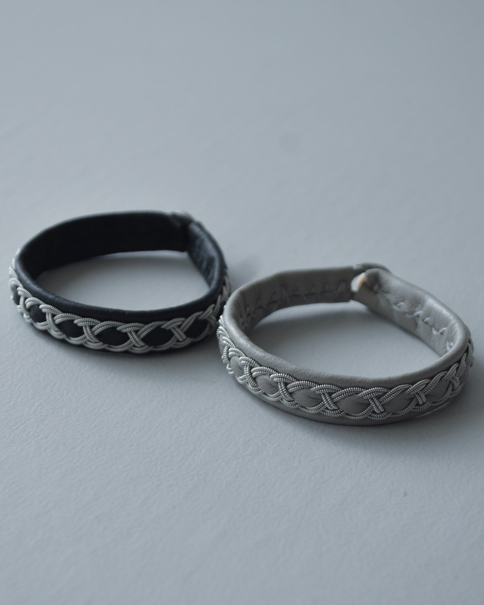 AINOA|ワイドブレスレット|ブラック|トナカイレザー|革製品