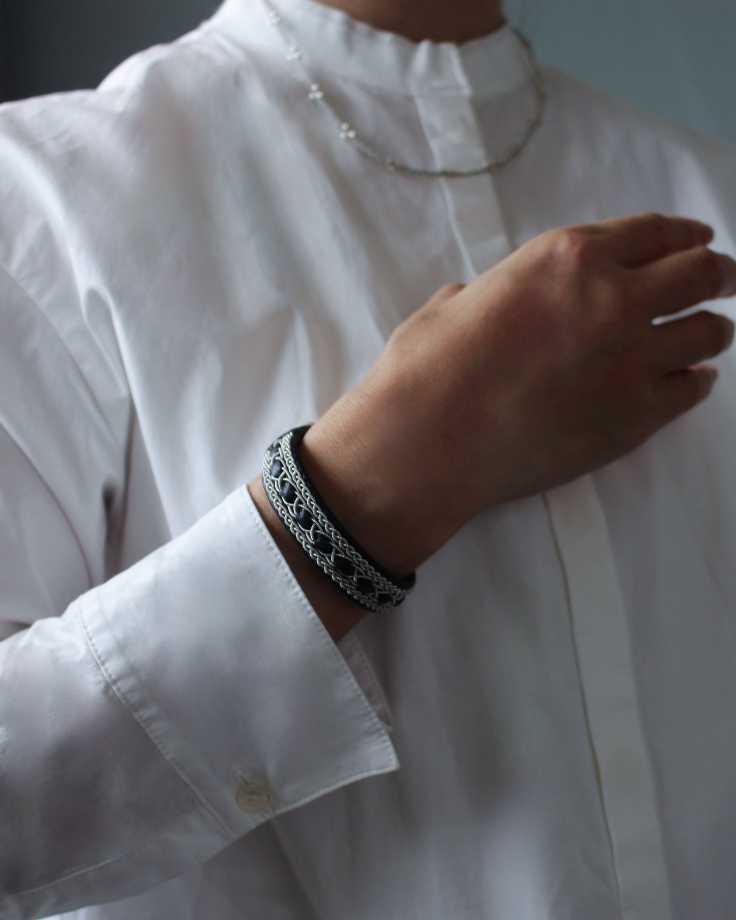 【受注制作】レザーの風合いを生かした、ブラック