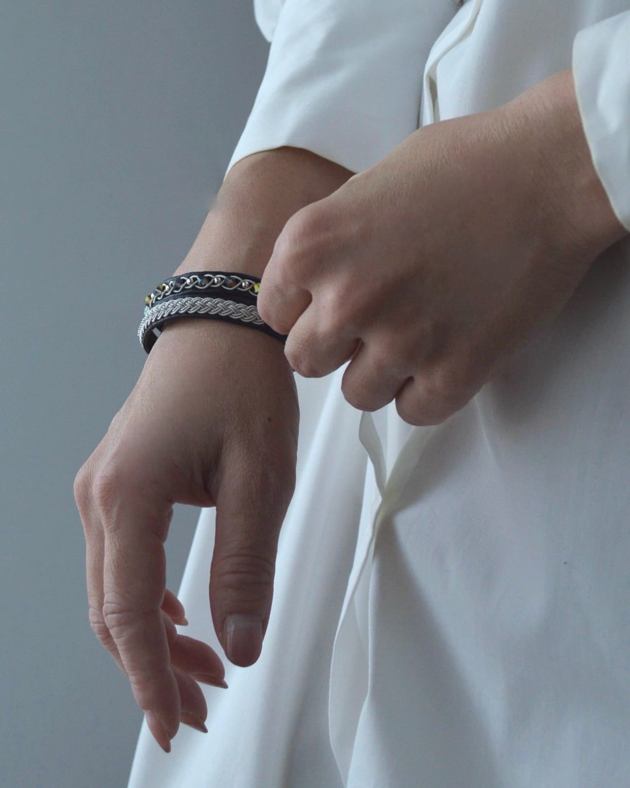 華奢なのに主役、ブラックのセットブレス|受注制作